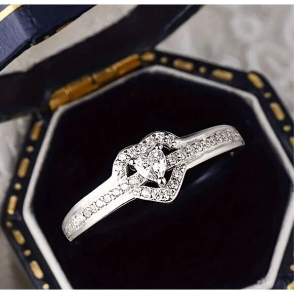 Heart Ring - Picture 7 of 7